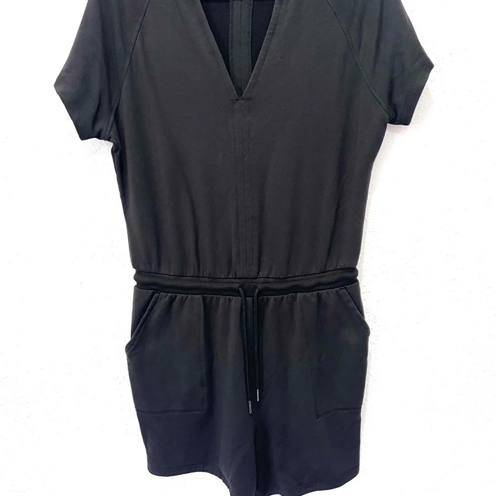 Athleta preowned chic